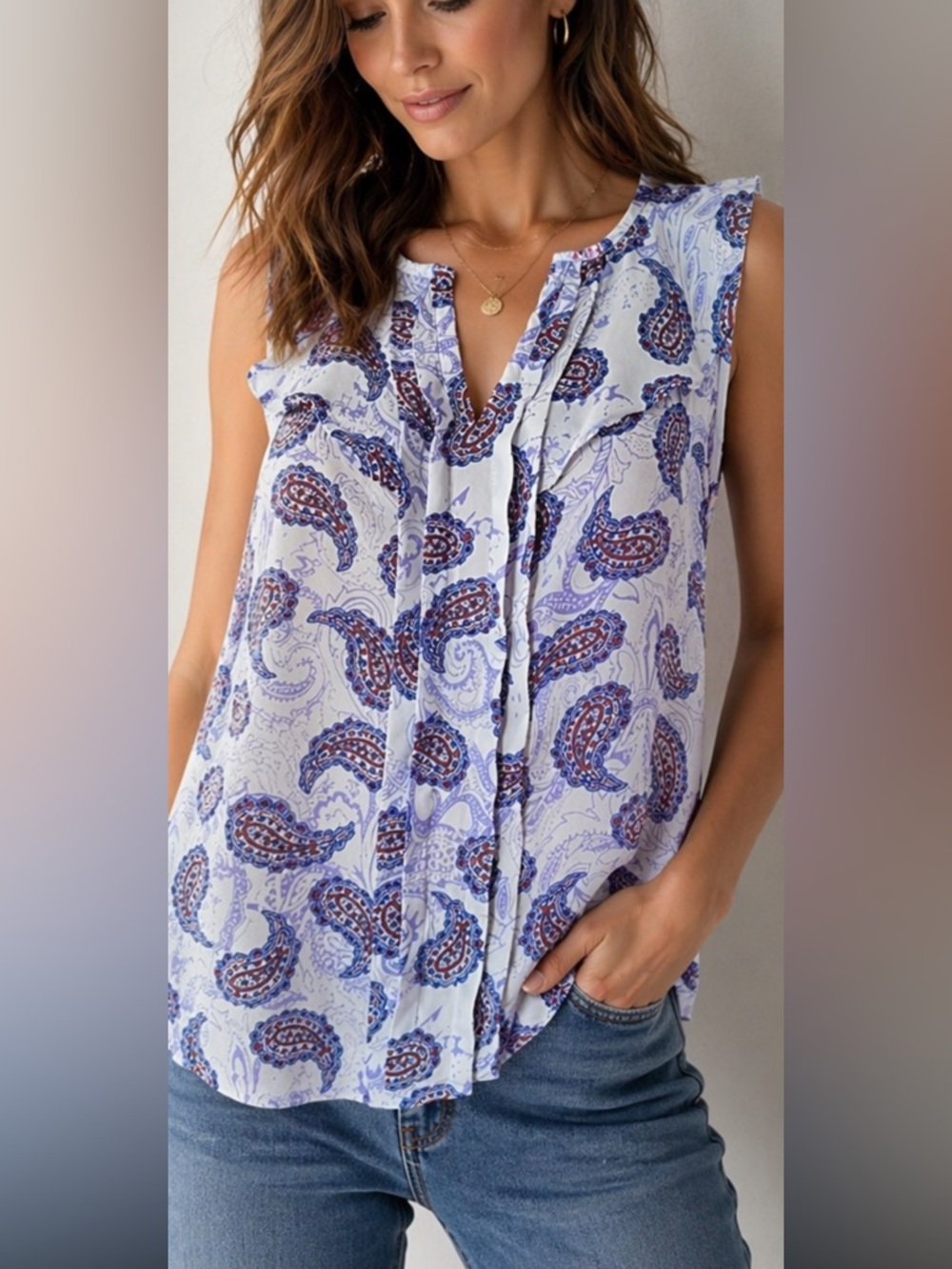 Skies Are Blue Paisley Sleeveless Blouse Women’s L Blue Red Lightweight Top